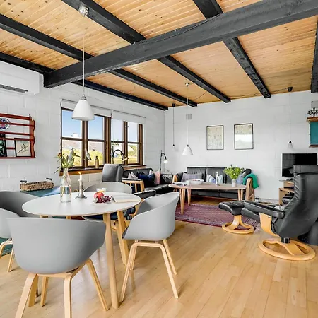 Hvide Sande With A Fireplace 6 * Bjerregård