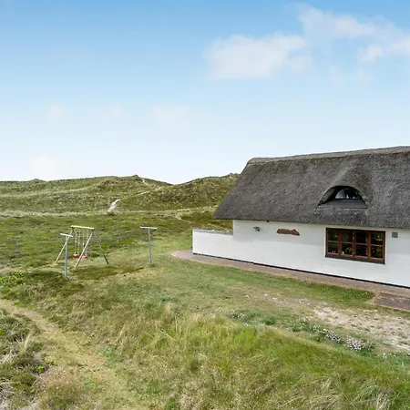 Dom wakacyjny Hvide Sande With A Fireplace 6 *